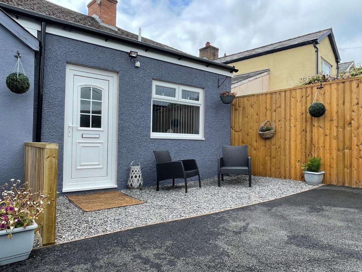 Westend Holiday Let 4 Brecon Exterior photo